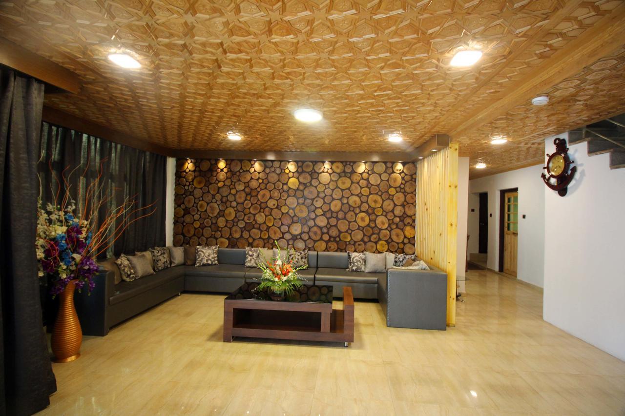 Hotel Green Leaf ศรีนาการ์ ภายนอก รูปภาพ
